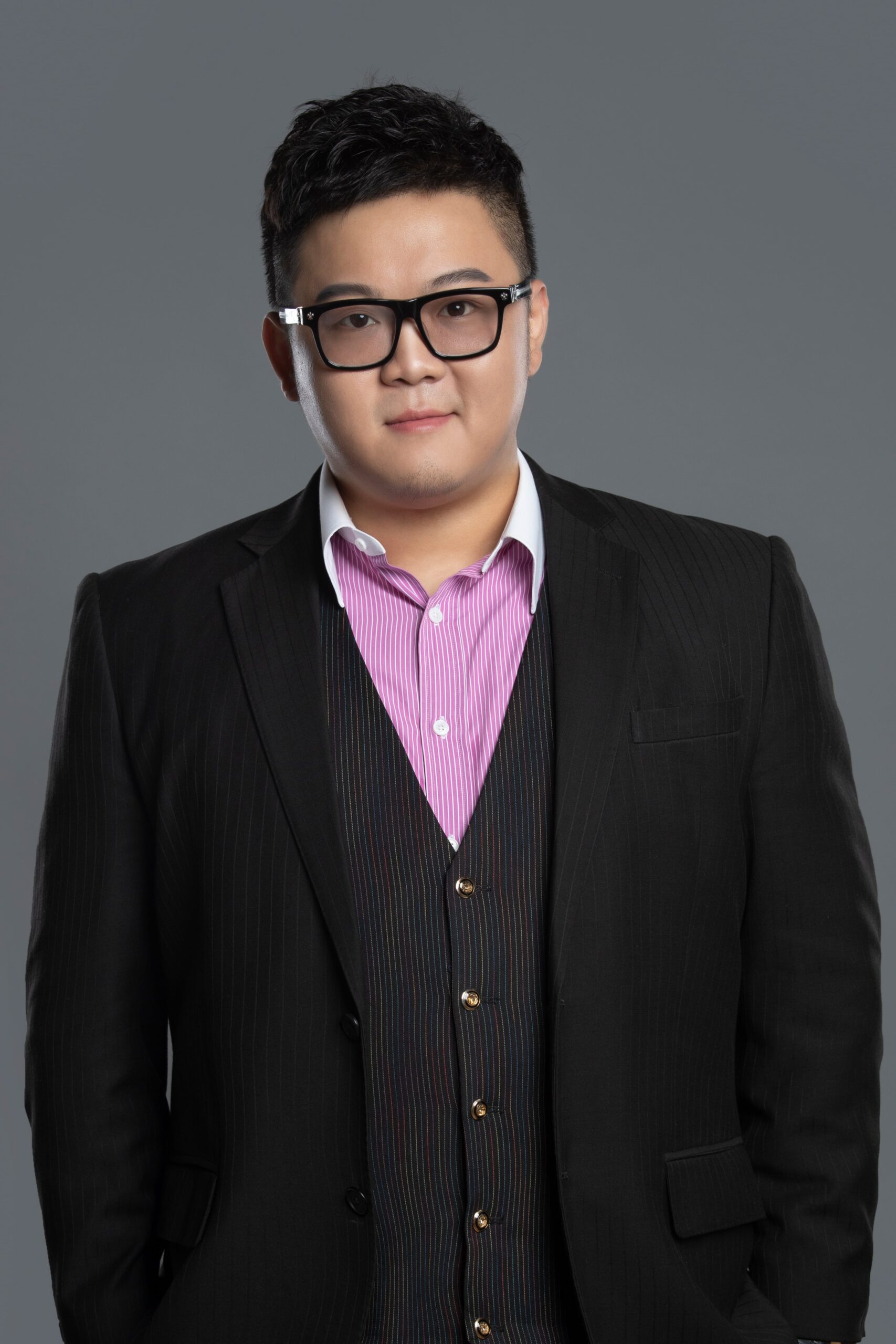 004 Robbie Zhang-min